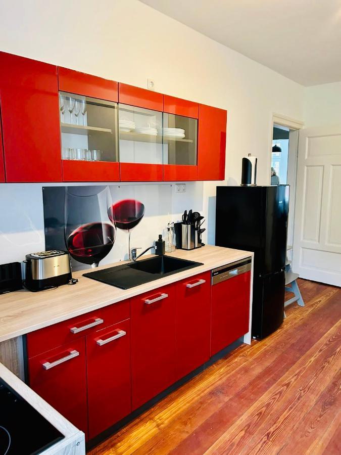 Sadebo Apartments Altstadtflair Naehe Bahnhof Lübeck Eksteriør billede
